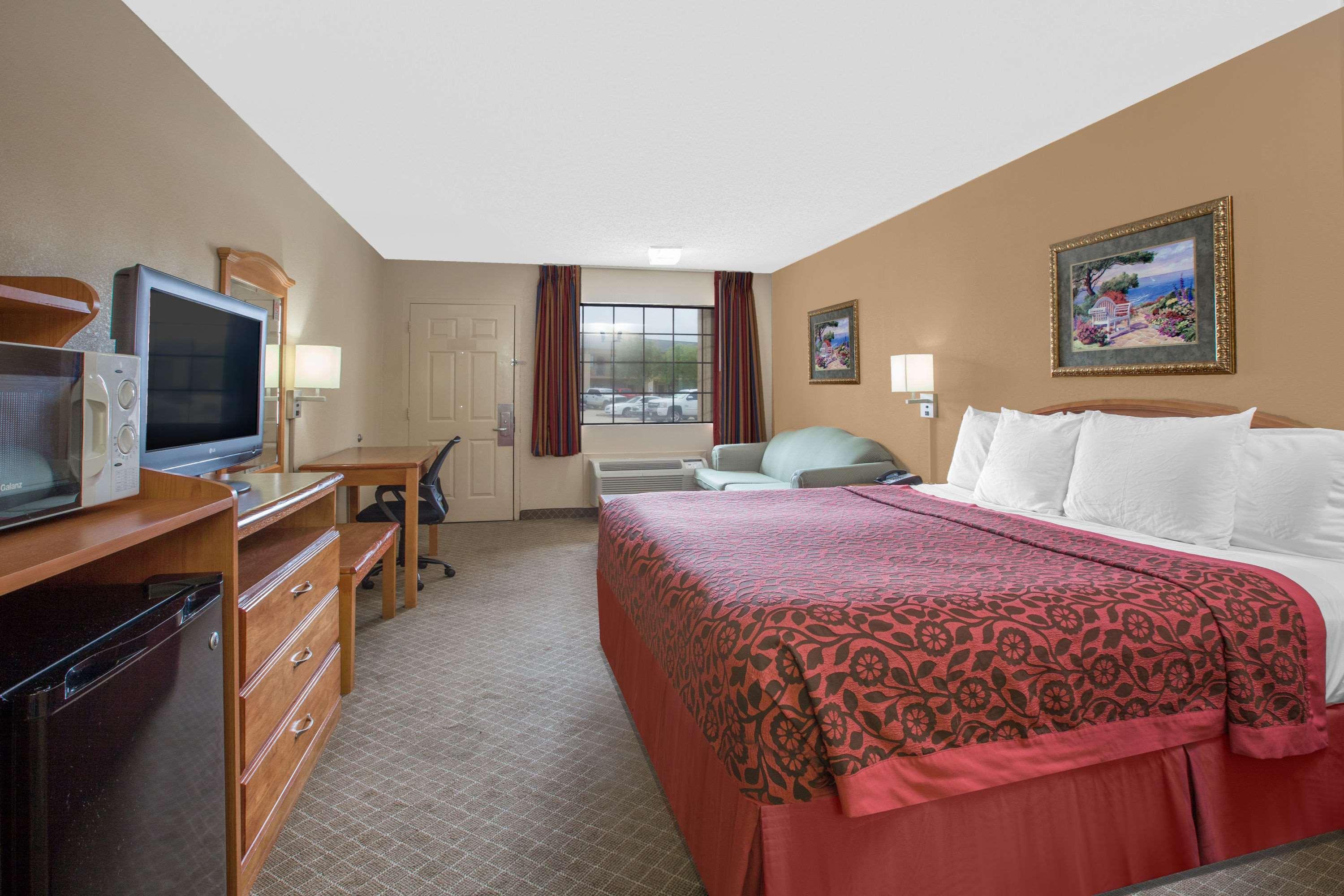 Days Inn By Wyndham Ruston La Экстерьер фото