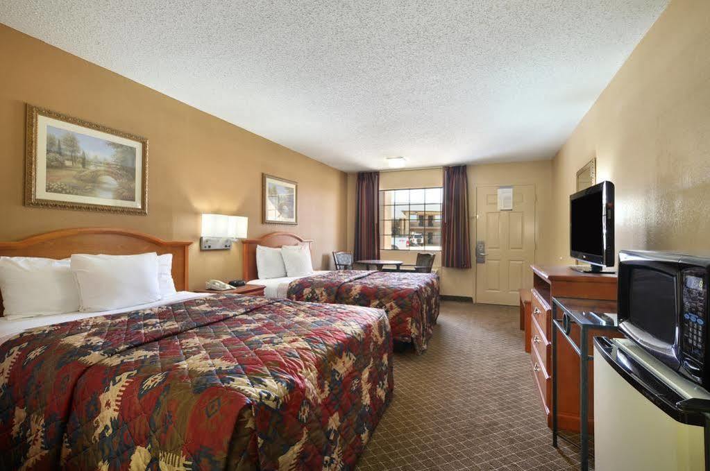 Days Inn By Wyndham Ruston La Экстерьер фото